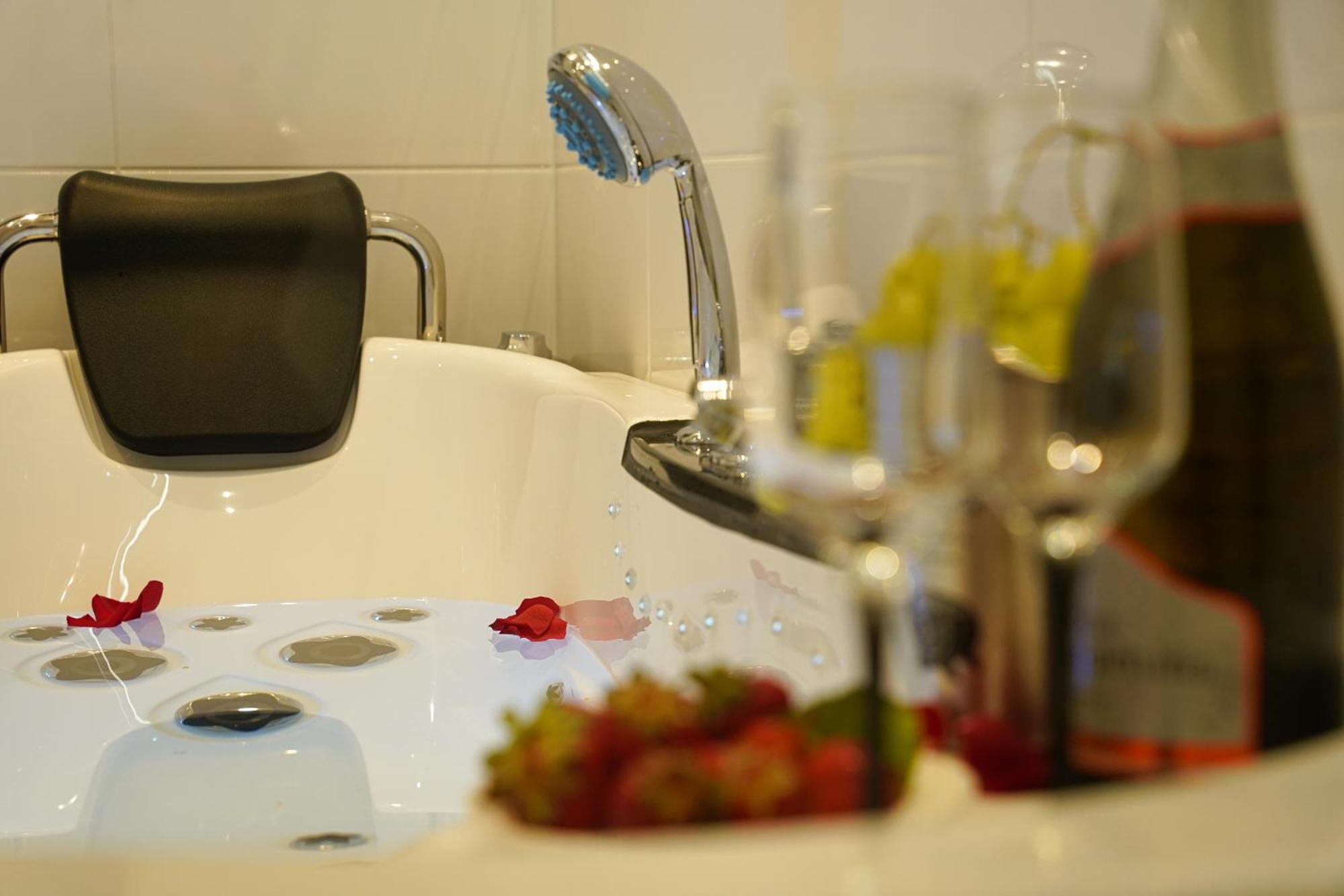 פוסטוינה Apartments Lipa Plac מראה חיצוני תמונה