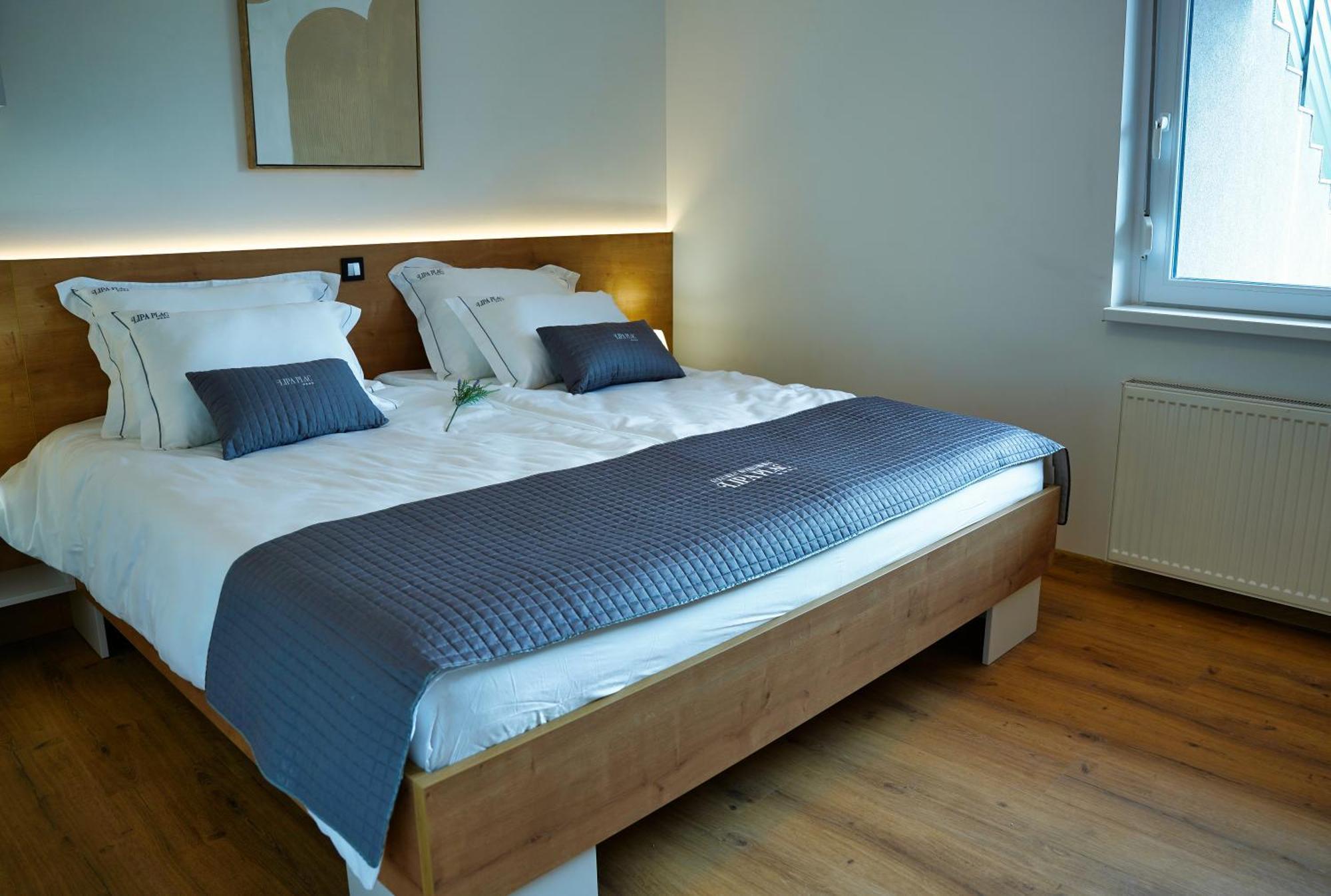 פוסטוינה Apartments Lipa Plac מראה חיצוני תמונה