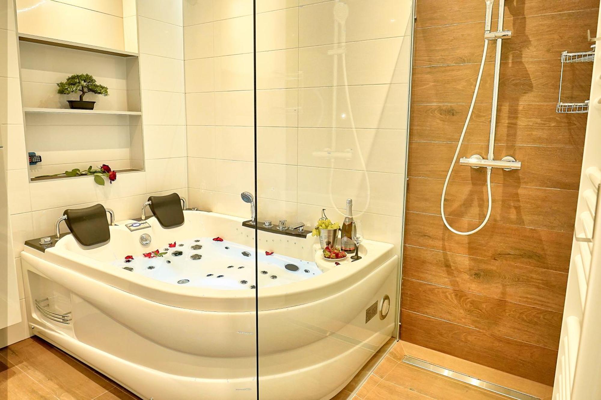 פוסטוינה Apartments Lipa Plac מראה חיצוני תמונה