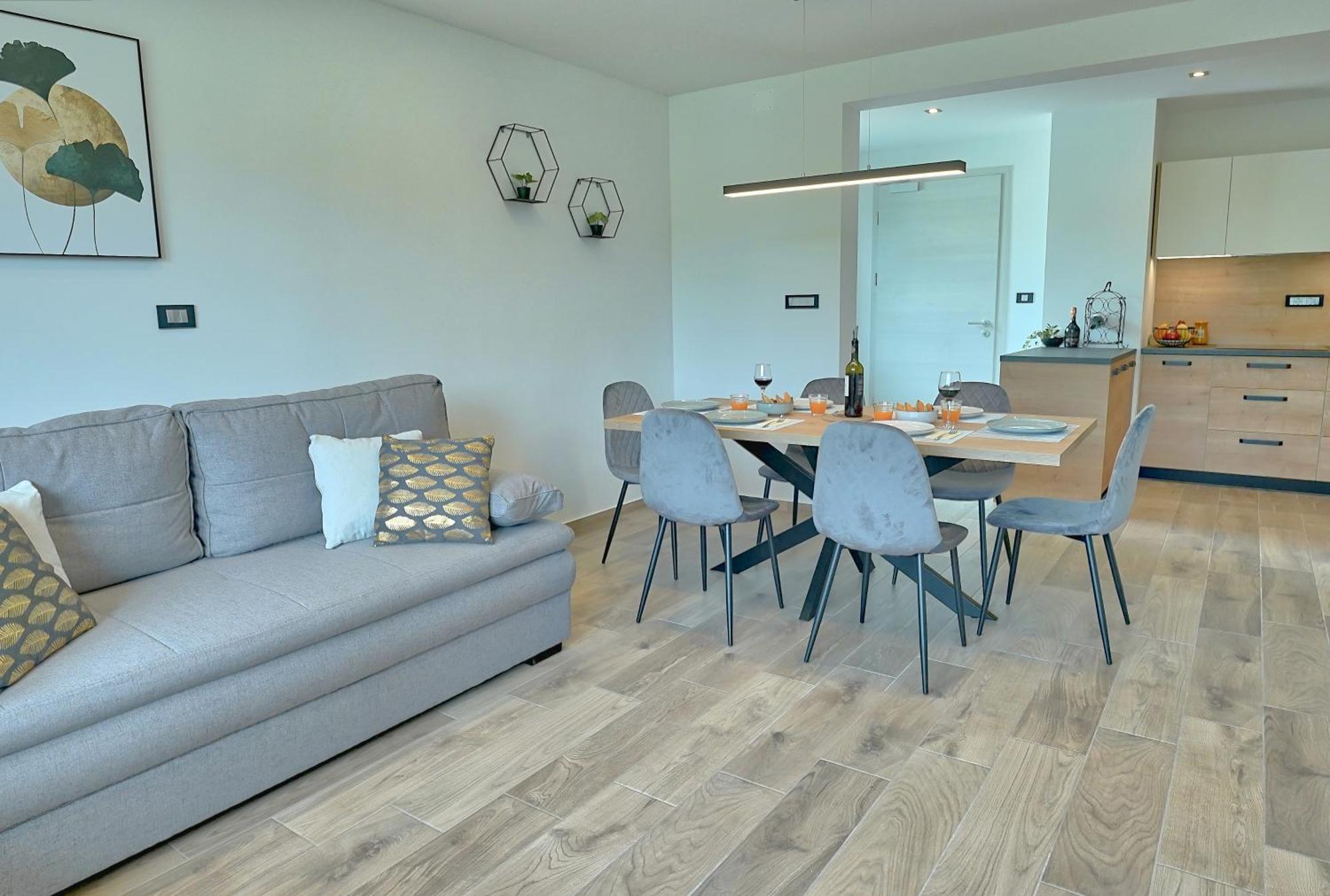 פוסטוינה Apartments Lipa Plac מראה חיצוני תמונה