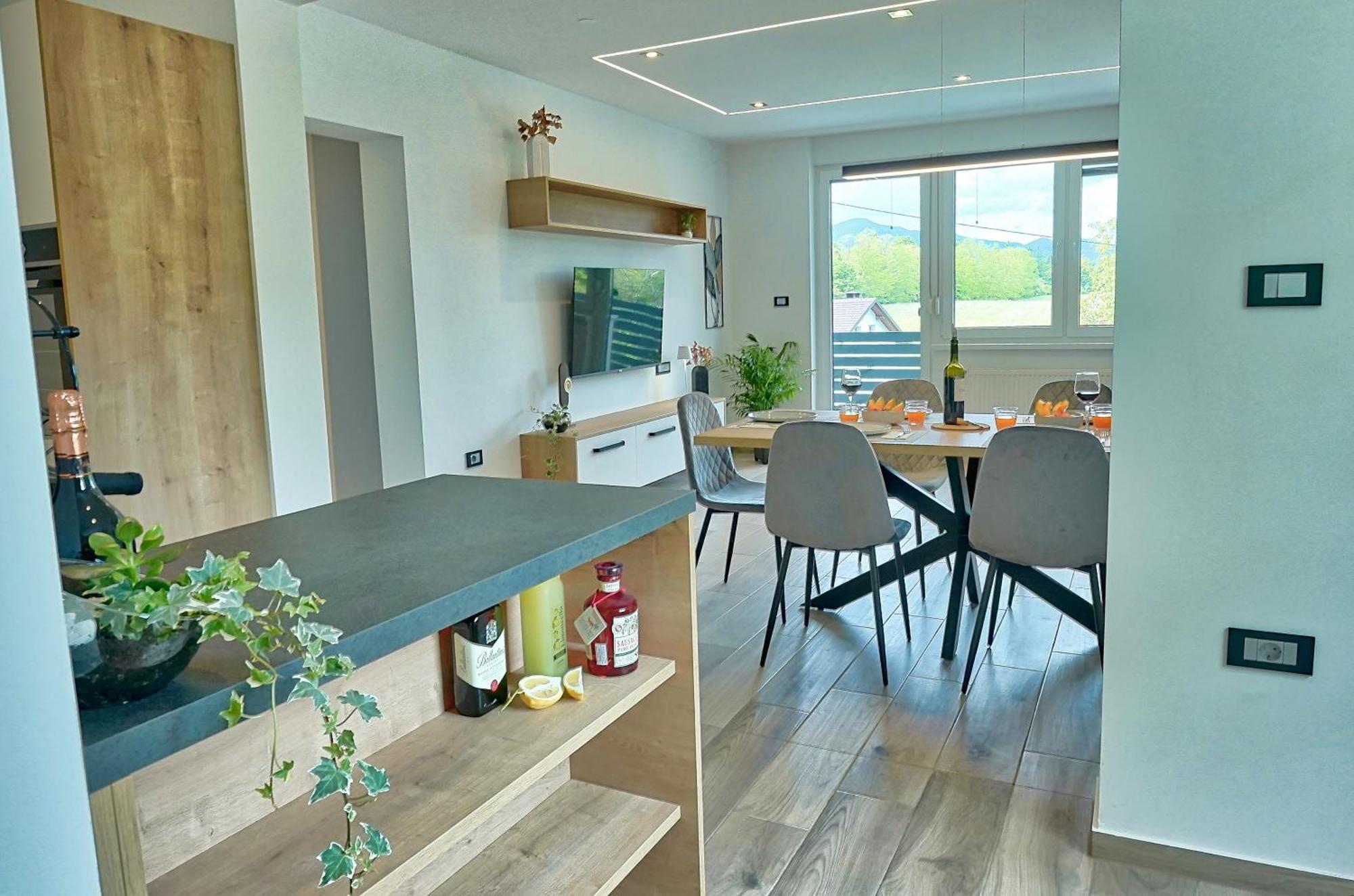 פוסטוינה Apartments Lipa Plac מראה חיצוני תמונה